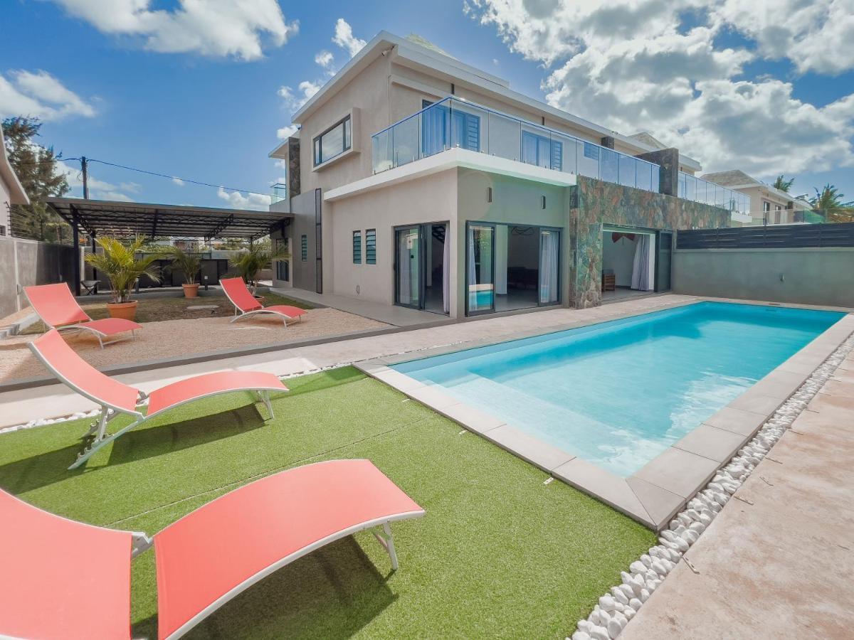 Spacious 4 Bedrooms Villa With Infinity Pool Grand Bay Buitenkant foto